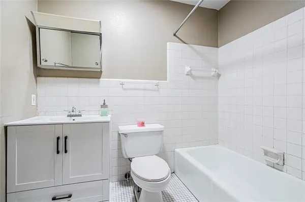 $1,650 | 4018 Pitt Street, Unit E, New Orleans, LA 70115