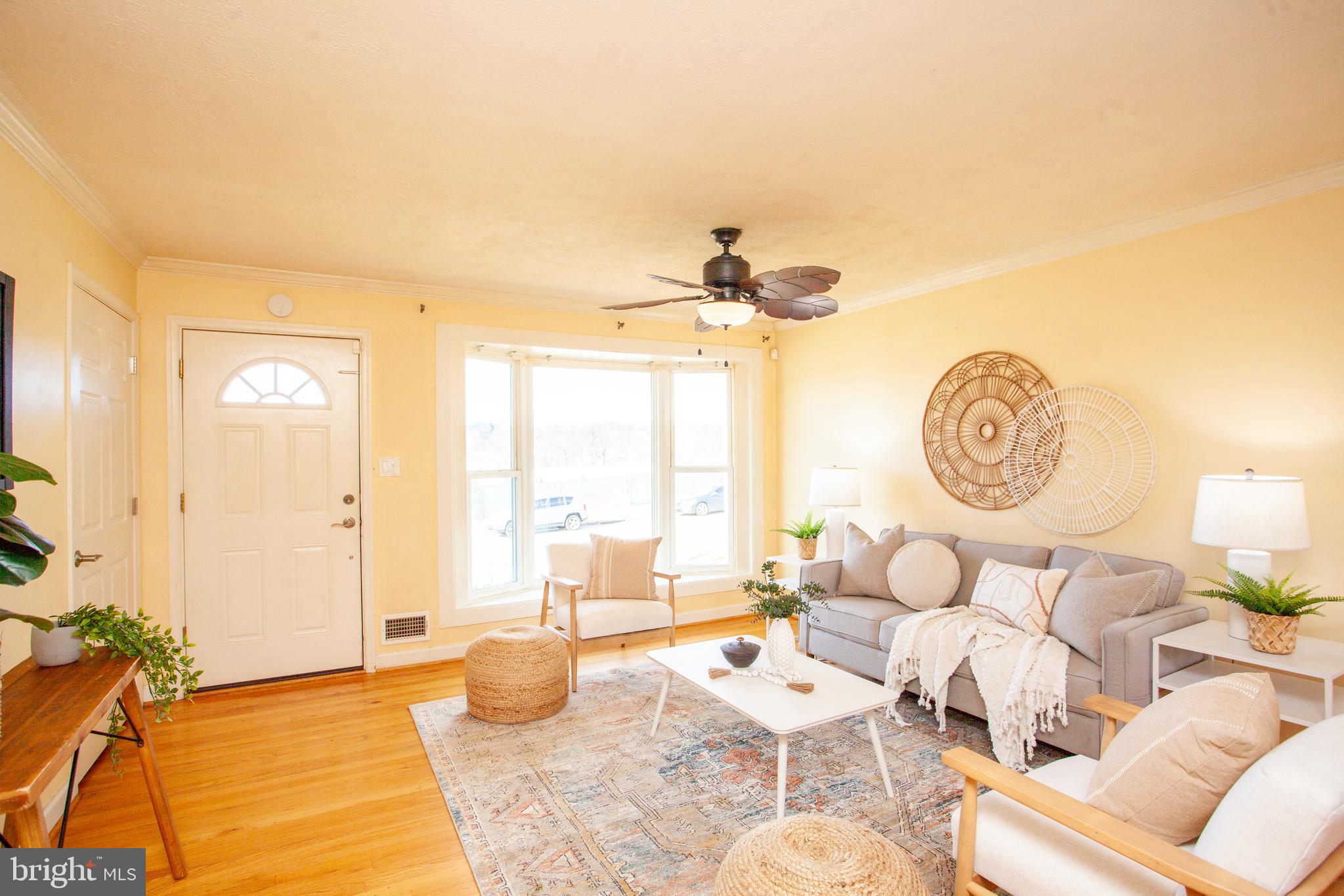 1611 Burnfield Road Rosedale, MD 21237 - Photo 3 of 30 living room