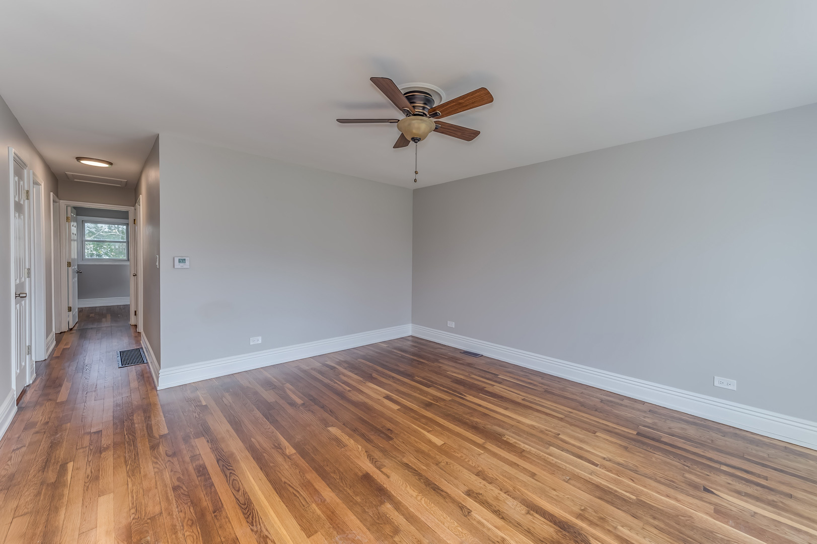 395 Northgate Road Lindenhurst, IL 60046 - Photo 5 of 30