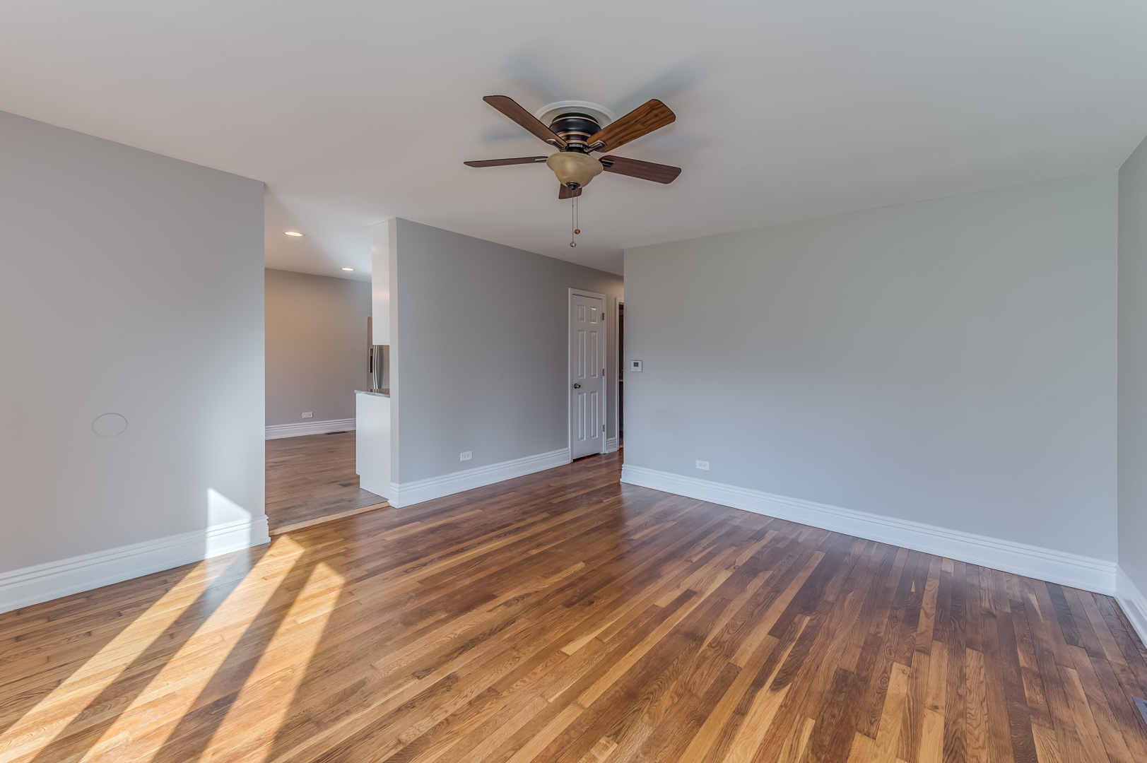 395 Northgate Road Lindenhurst, IL 60046 - Photo 7 of 30