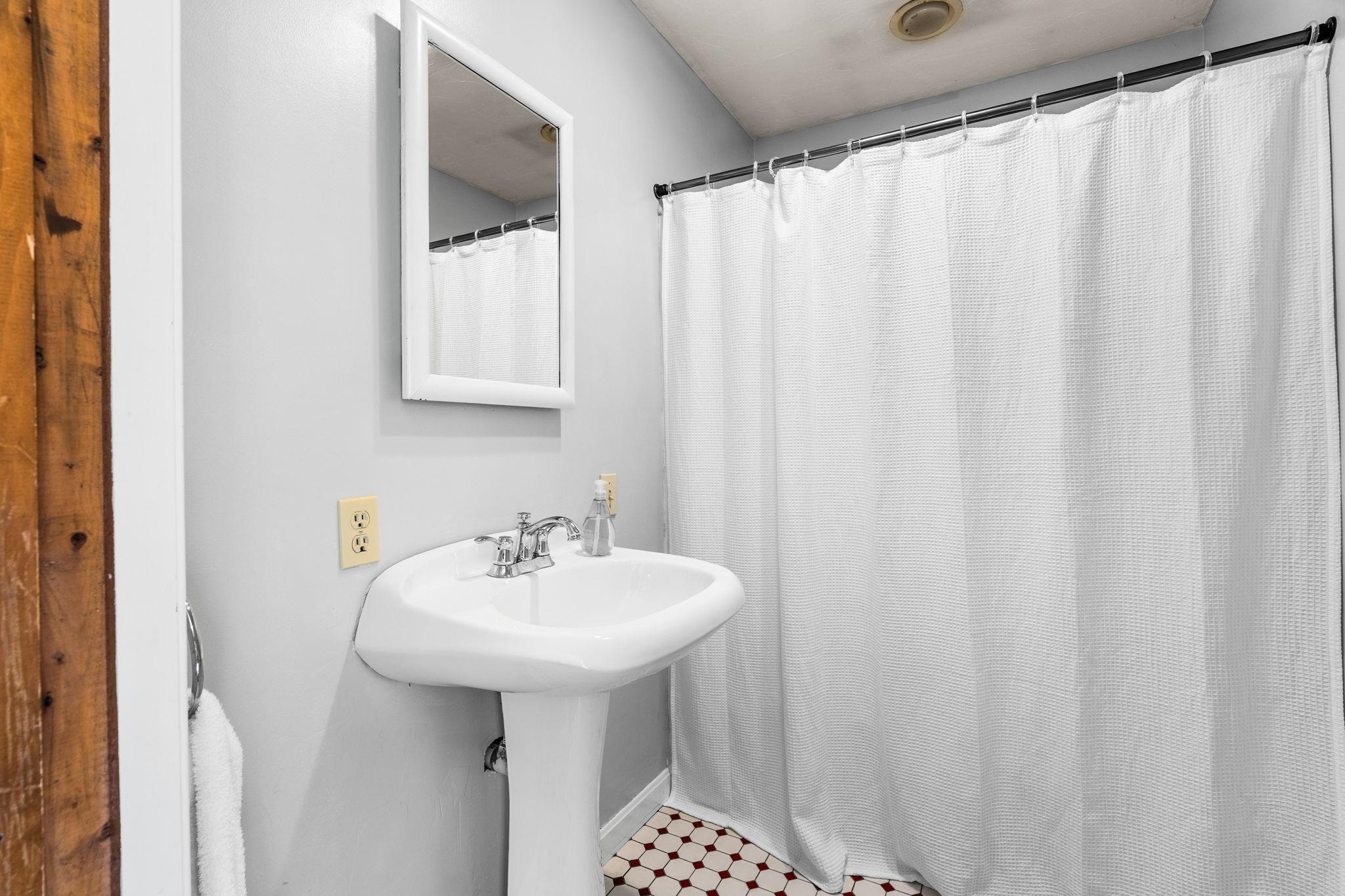 76 Graham Road Concord, NH 03301 - Photo 37 of 53