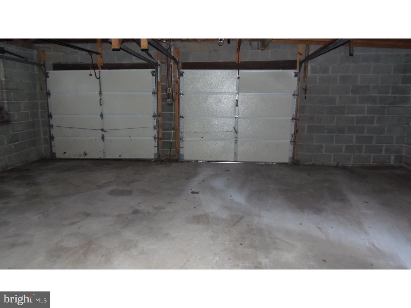 228 Jones Kane Road Williamstown, NJ 08094 - Photo 13 of 24 Garage