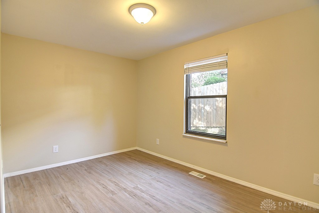 6304 Shull Road Dayton, OH 45424 - Photo 14 of 29 Gallery Image 14