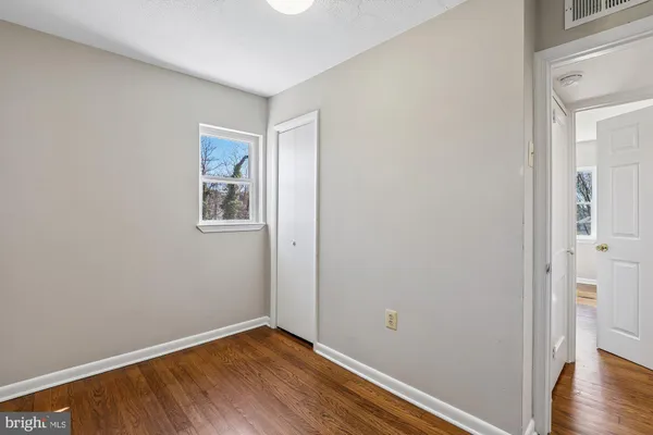 $2,950 | 2328 Fort Drive, Alexandria, VA 22303