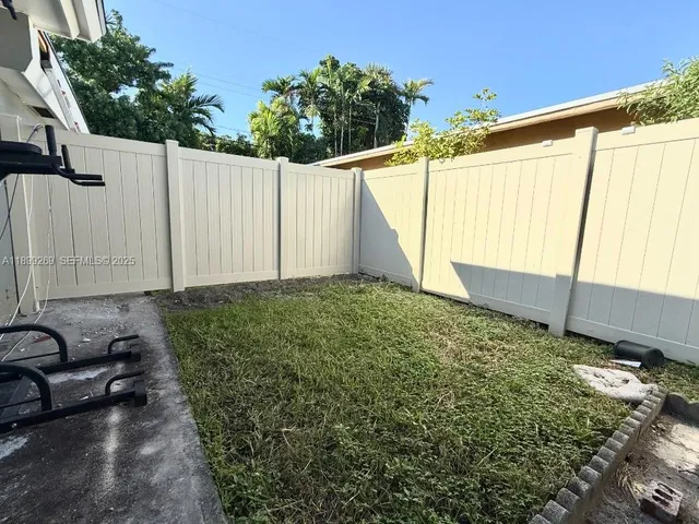 $2,800 | 716 Northeast 7th Street, Unit A, Hallandale Beach, FL 33009