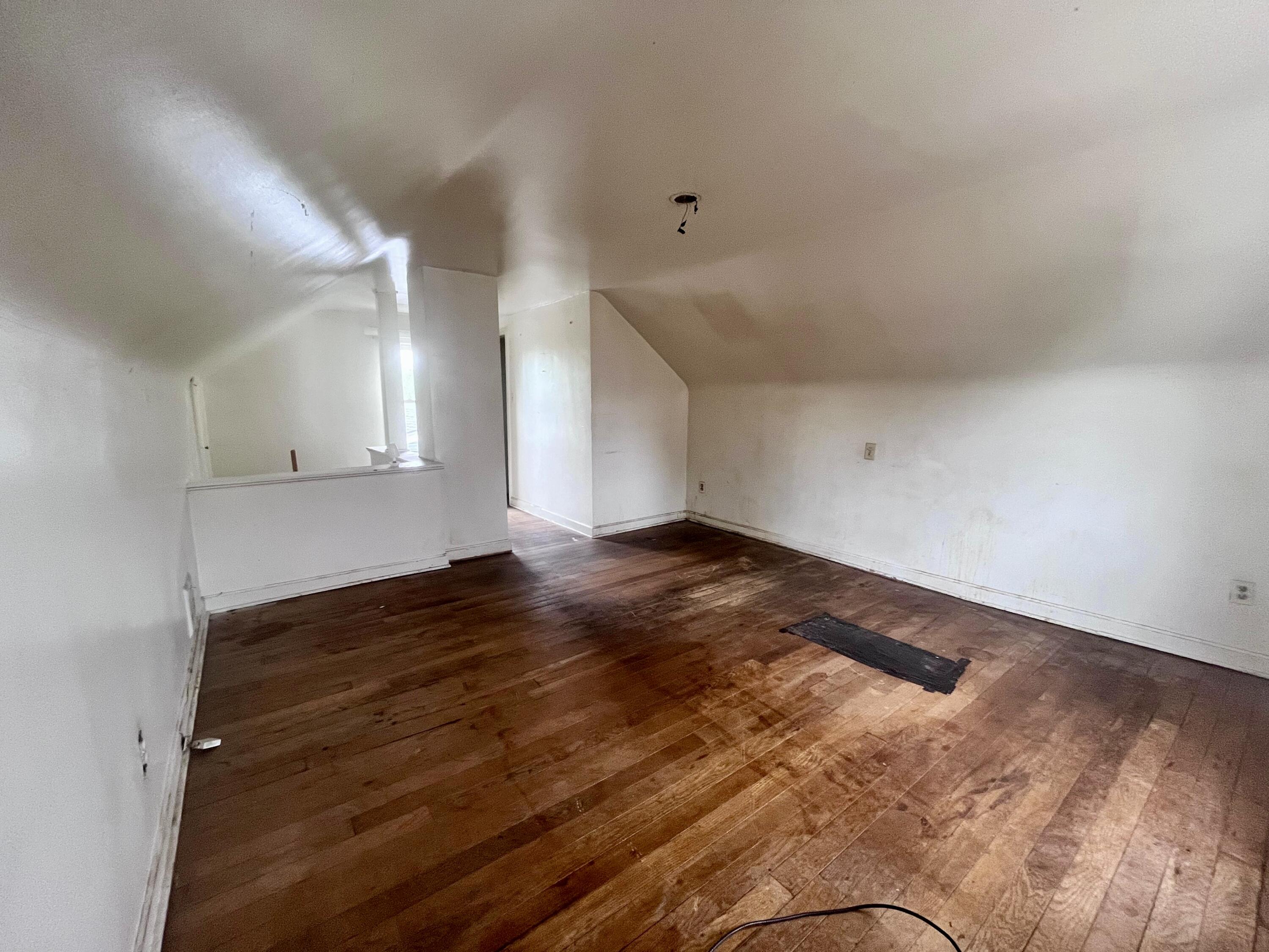 19249 Marx Street Detroit, MI 48203 - Photo 10 of 20 20260520_151515000_iOS 5