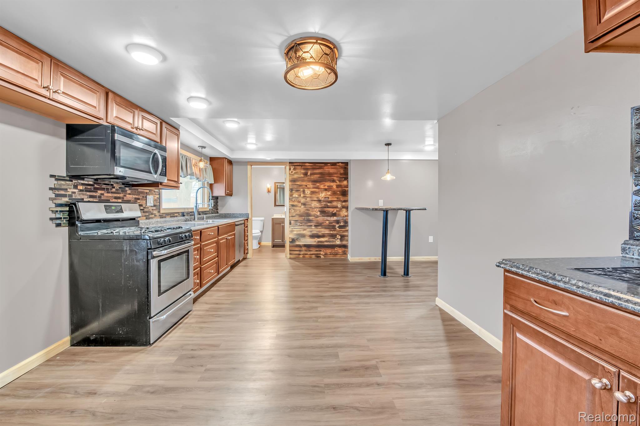 14975 Reeck Road Southgate, MI 48195 - Photo 13 of 30 Gallery Image 13