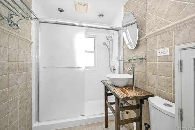 $819,000 | 224-11 Edmore Avenue | Queens Village