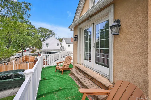 $819,000 | 224-11 Edmore Avenue | Queens Village