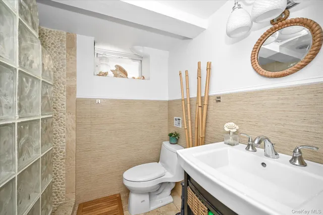 $819,000 | 224-11 Edmore Avenue | Queens Village