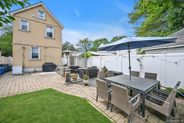 $819,000 | 224-11 Edmore Avenue | Queens Village