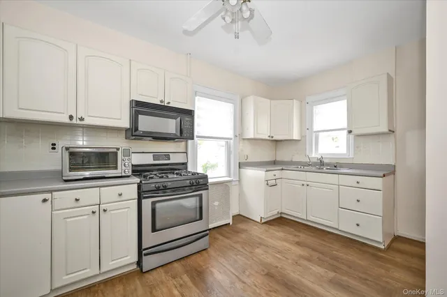 $819,000 | 224-11 Edmore Avenue | Queens Village