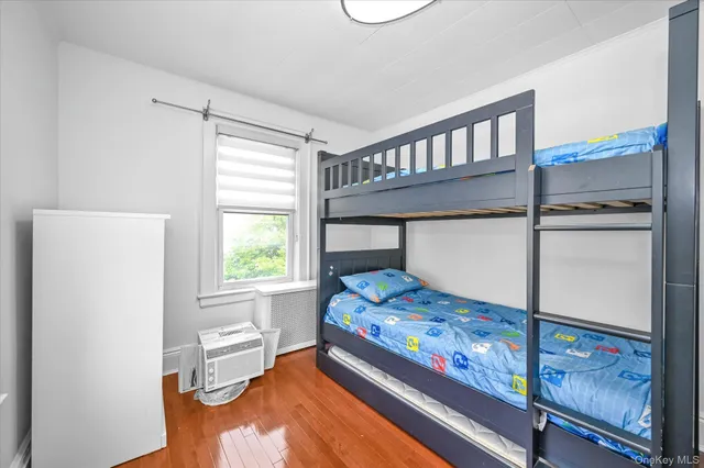 $819,000 | 224-11 Edmore Avenue | Queens Village