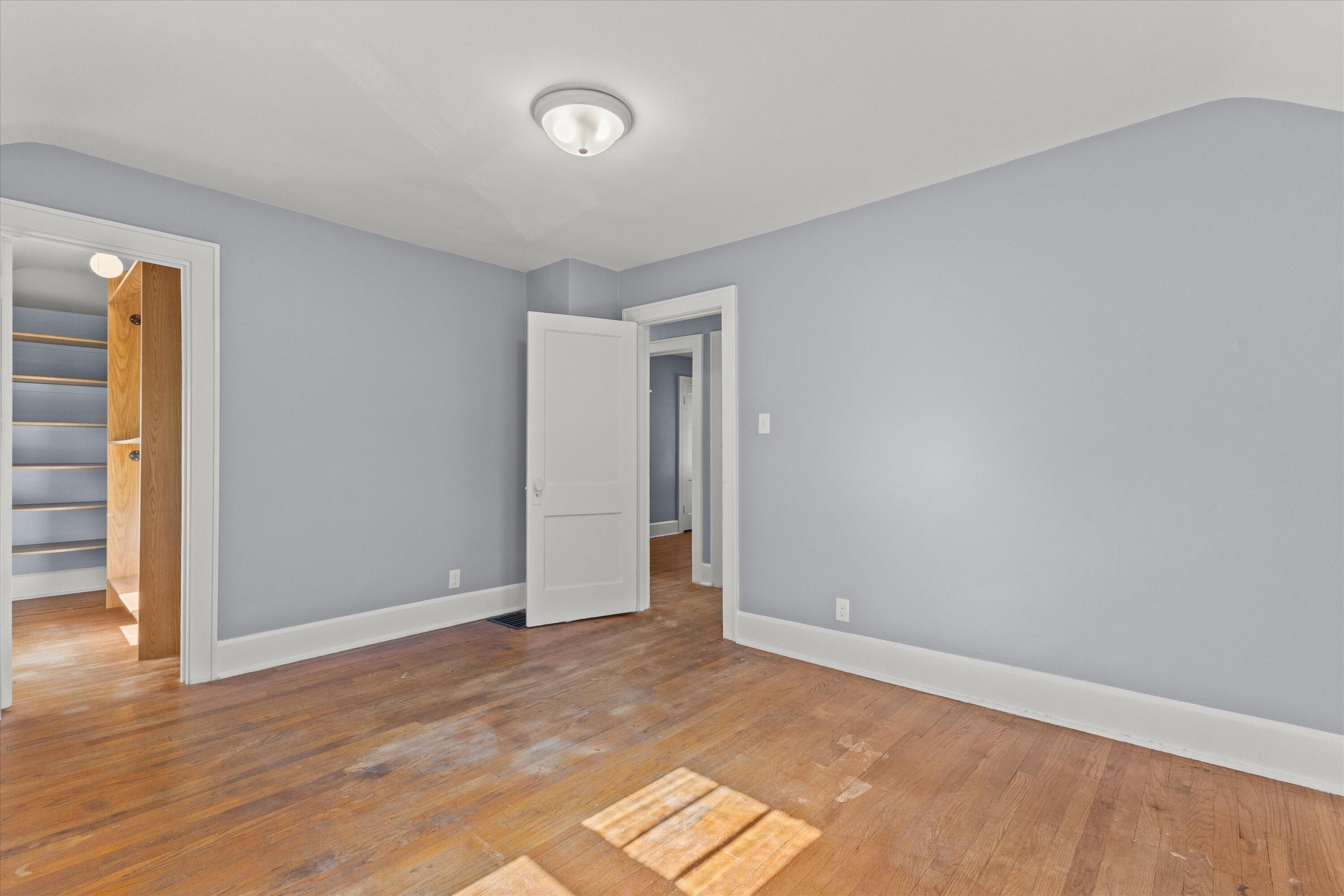 2213 Carlisle Avenue Racine, WI 53404 - Photo 17 of 31 31-KCM-96