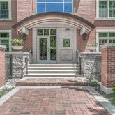 4937 Wyandotte Street, Unit 400, Kansas City, MO 64112