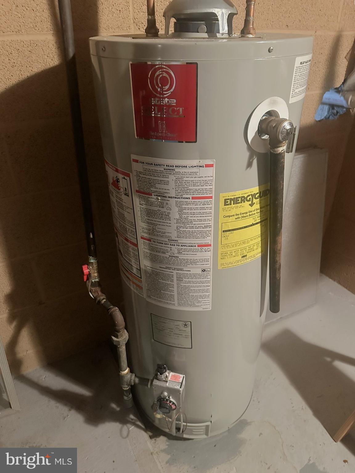 7 Glendale Street Hanover, PA 17331 - Photo 26 of 38 a view of water heater room