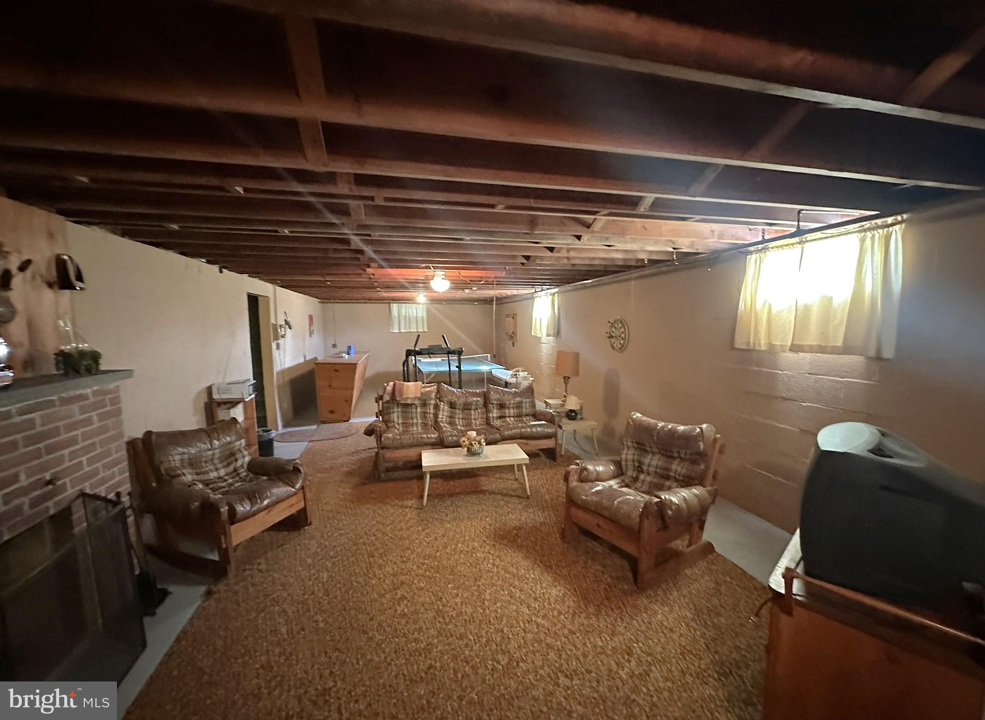 7 Glendale Street Hanover, PA 17331 - Photo 28 of 38 a living room with furniture