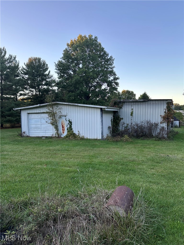 146 Ridgewood Road Wadsworth, OH 44281 - Photo 7 of 20 View of yard with an outdoor structure