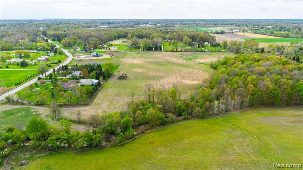 54083 Fairchild Road Macomb, MI 48042 - Photo 5 of 6 Gallery Image 5