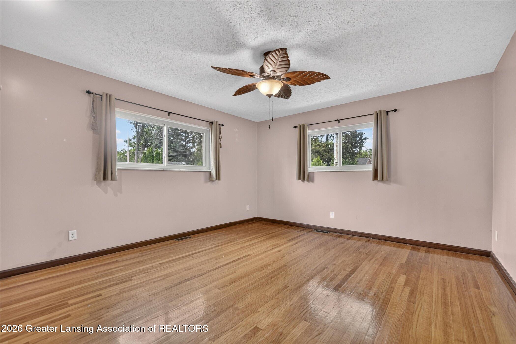 2915 North Cambridge Road Lansing, MI 48911 - Photo 26 of 36 23