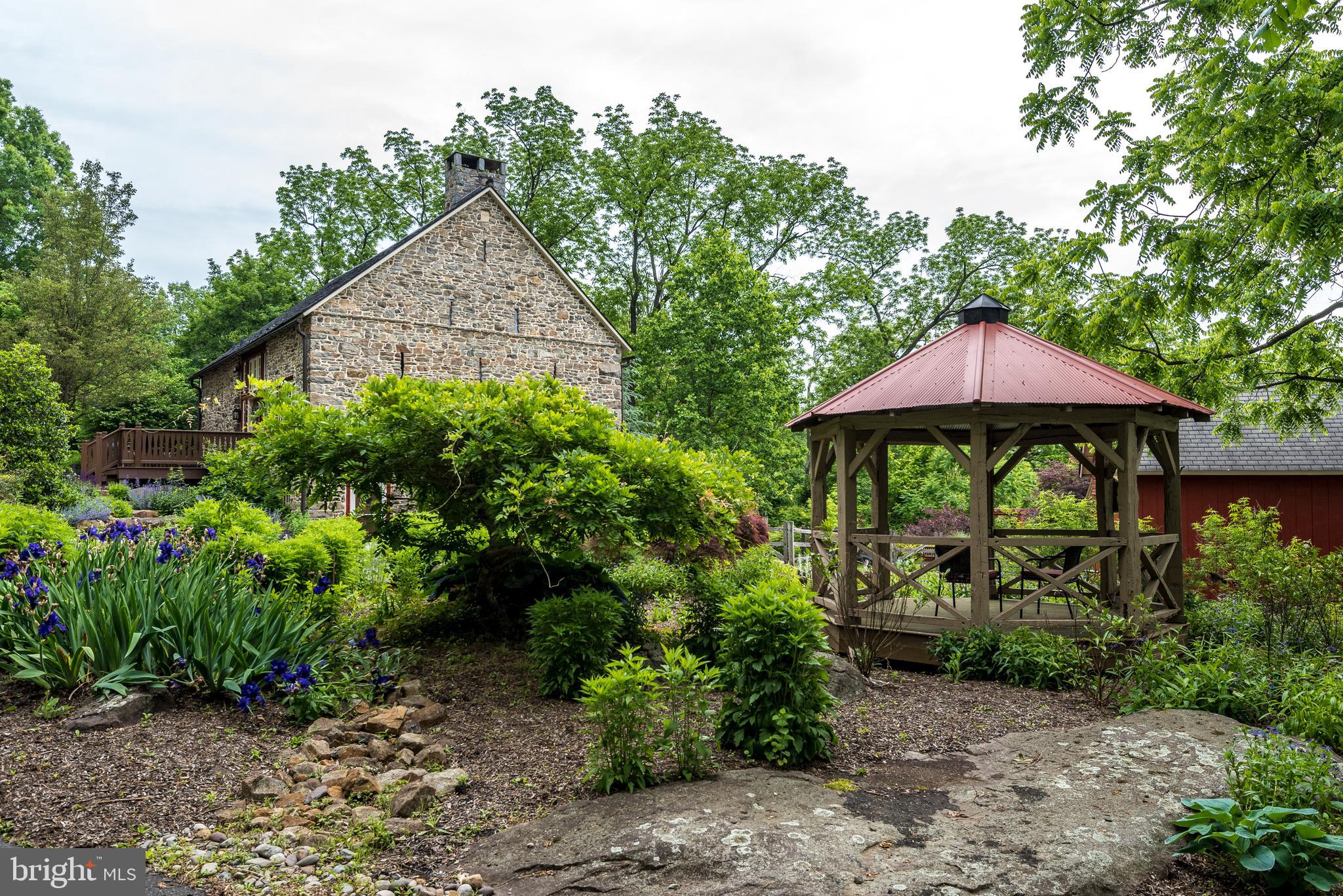 65 Reservoir Road Quakertown, PA 18951 - Photo 62 of 69 Another Gazebo Shot