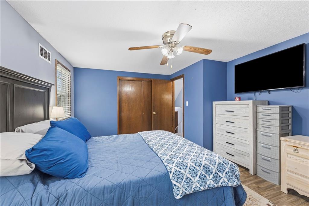 8221 Noland Road Lenexa, KS 66215 - Photo 21 of 32