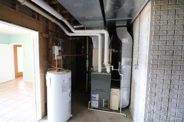 3717 Peters Road Columbiaville, MI 48421 - Photo 16 of 40 036.jpg