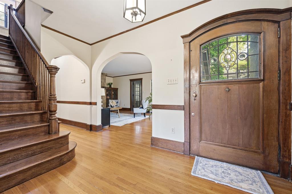 5406 Kipling Road Pittsburgh, PA 15217 - Photo 6 of 50 Gallery Image 6