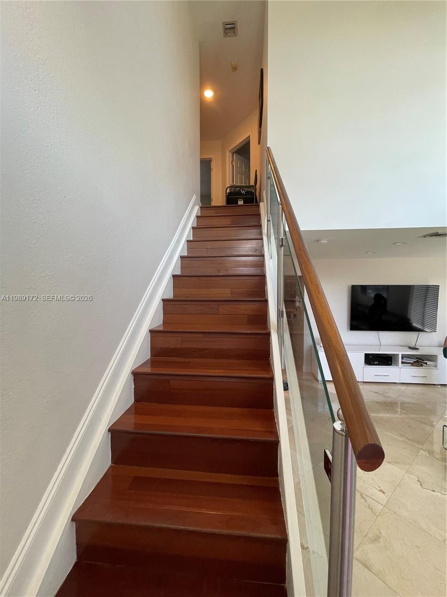 7632 Northwest 166th Terrace Hialeah, FL 33015 - Photo 9 of 20 a view of entryway and hall