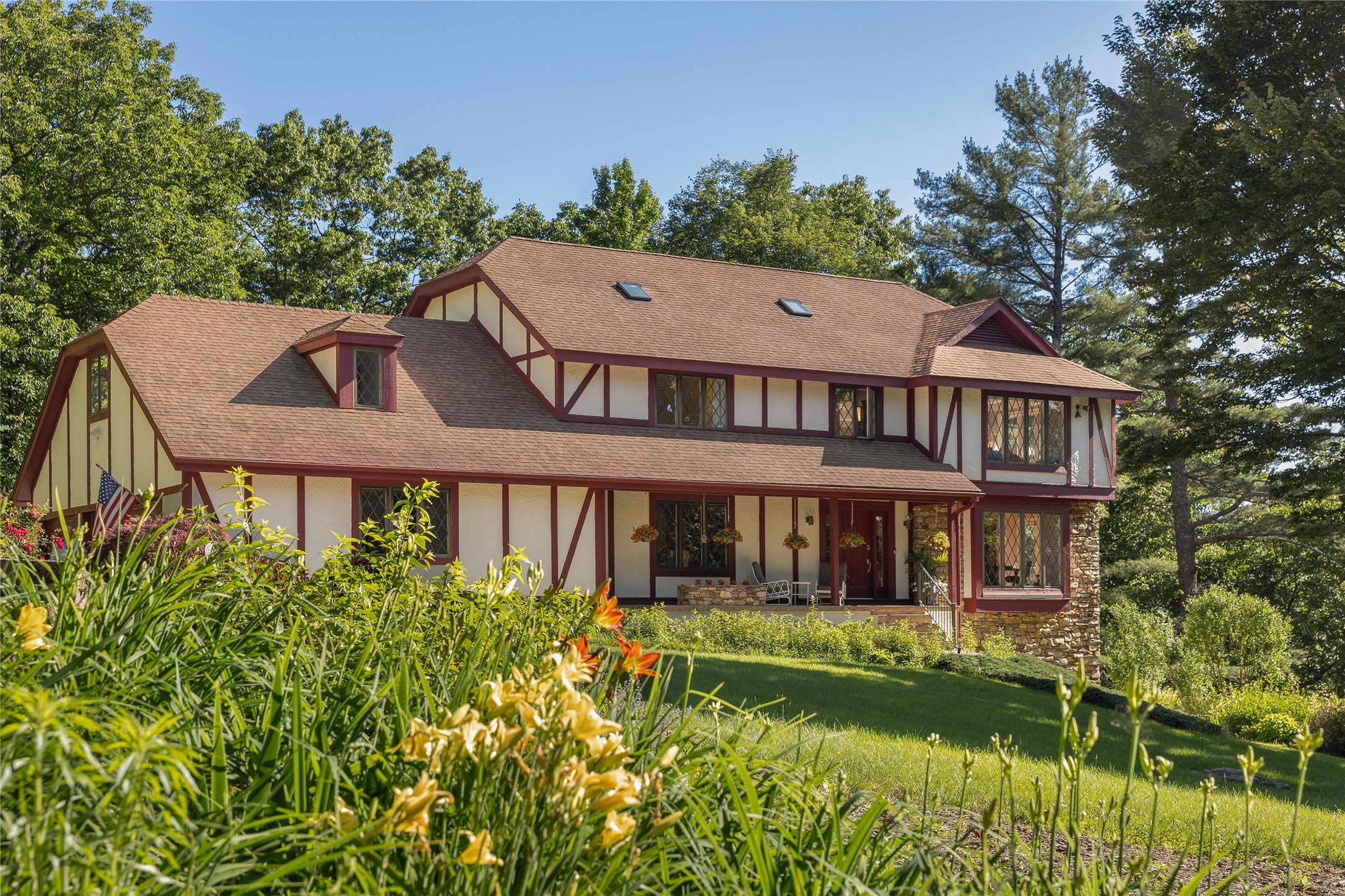 800 Blue Ridge Road Lake Toxaway, NC 28747 - Photo 10 of 100 Gallery Image 10