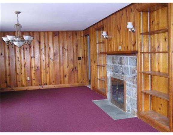26 Great Neck Road Wareham, MA 02558 - Photo 3 of 4 Gallery Image 3