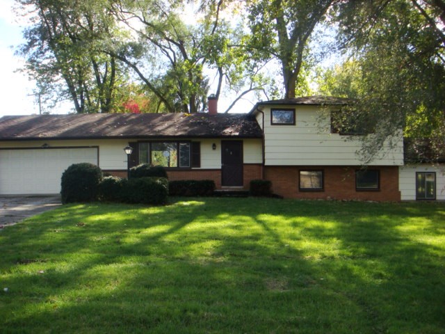 17700 Cleveland Road South Bend, IN 46635 - Photo 2 of 13 Gallery Image 2