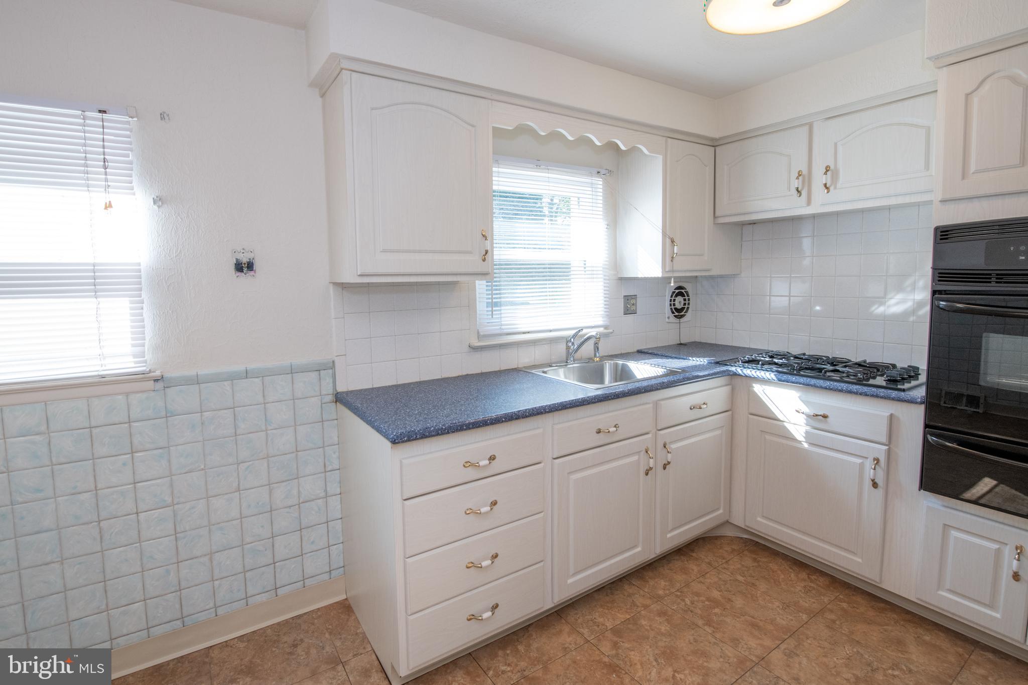15046 Carter Road Philadelphia, PA 19116 - Photo 11 of 30 Gallery Image 11