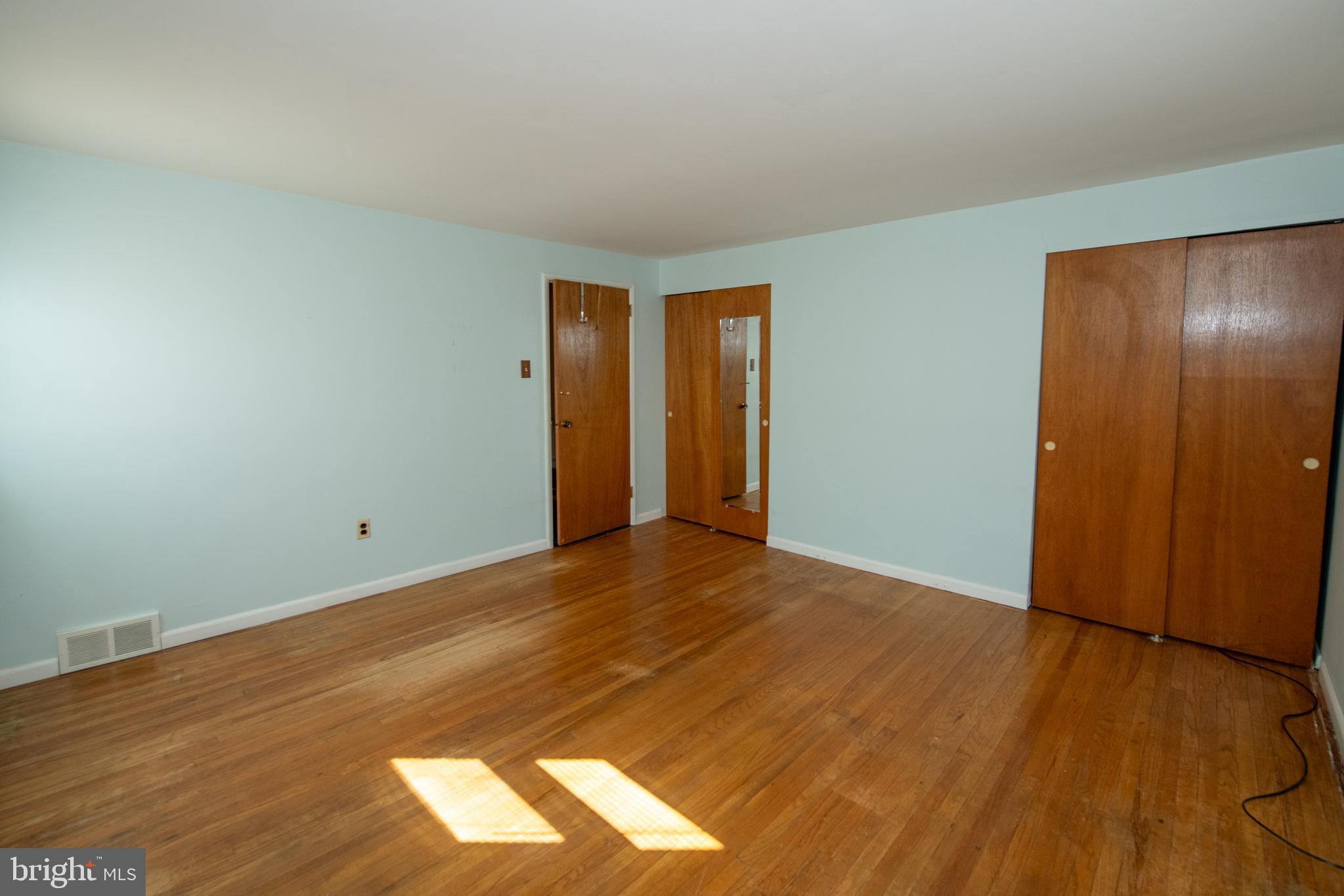 15046 Carter Road Philadelphia, PA 19116 - Photo 14 of 30 Gallery Image 14