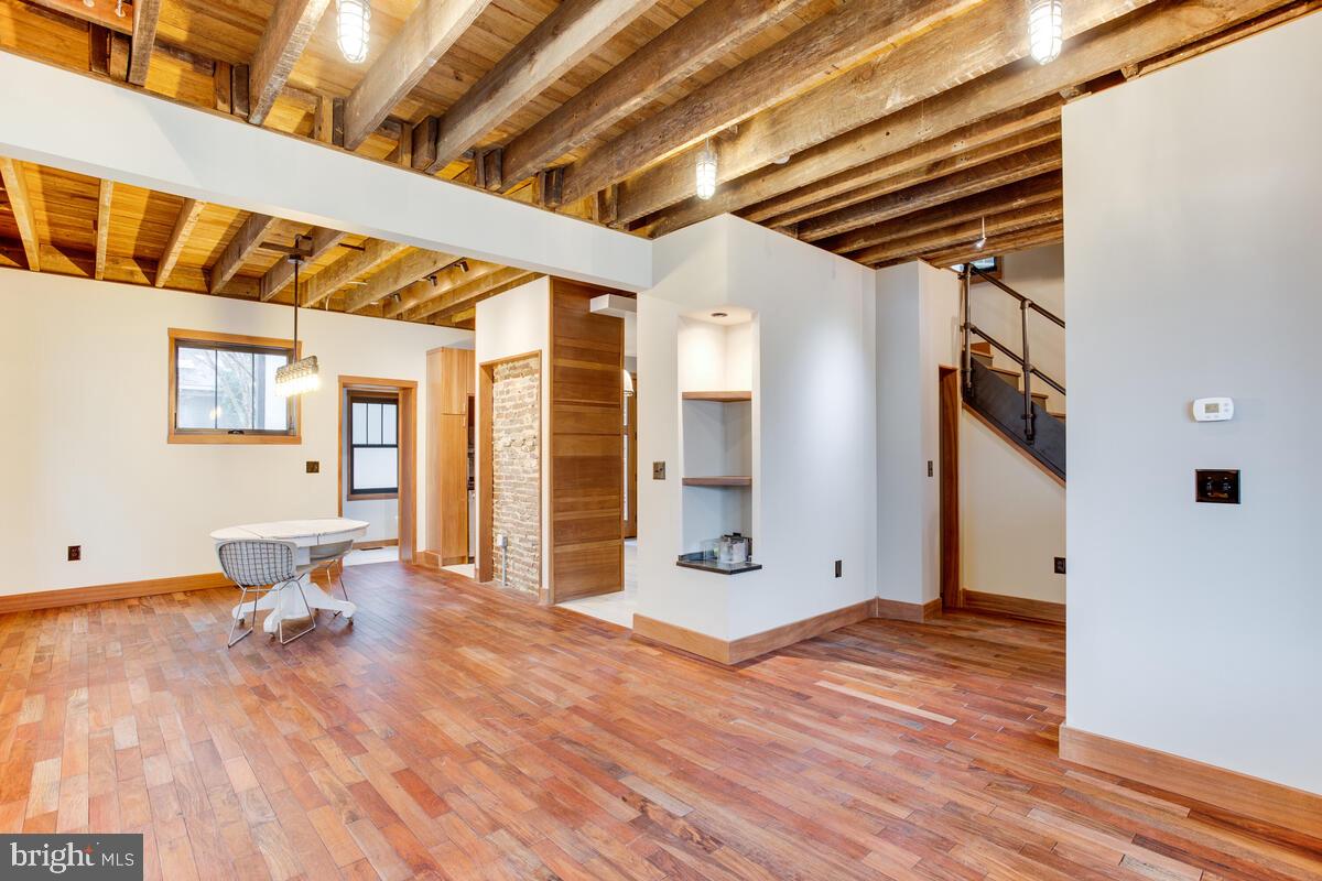 37 Murray Avenue Annapolis, MD 21401 - Photo 11 of 73 Living Room/Dining