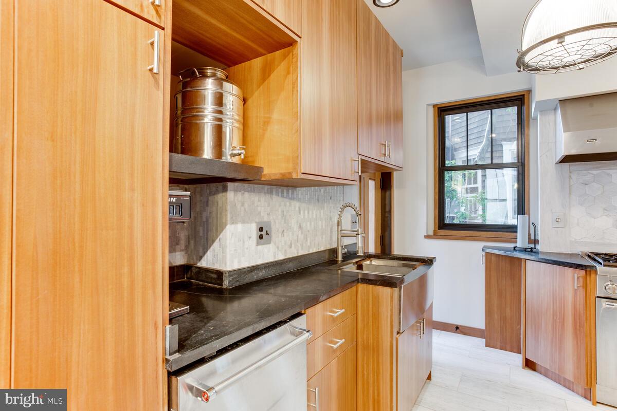 37 Murray Avenue Annapolis, MD 21401 - Photo 15 of 73