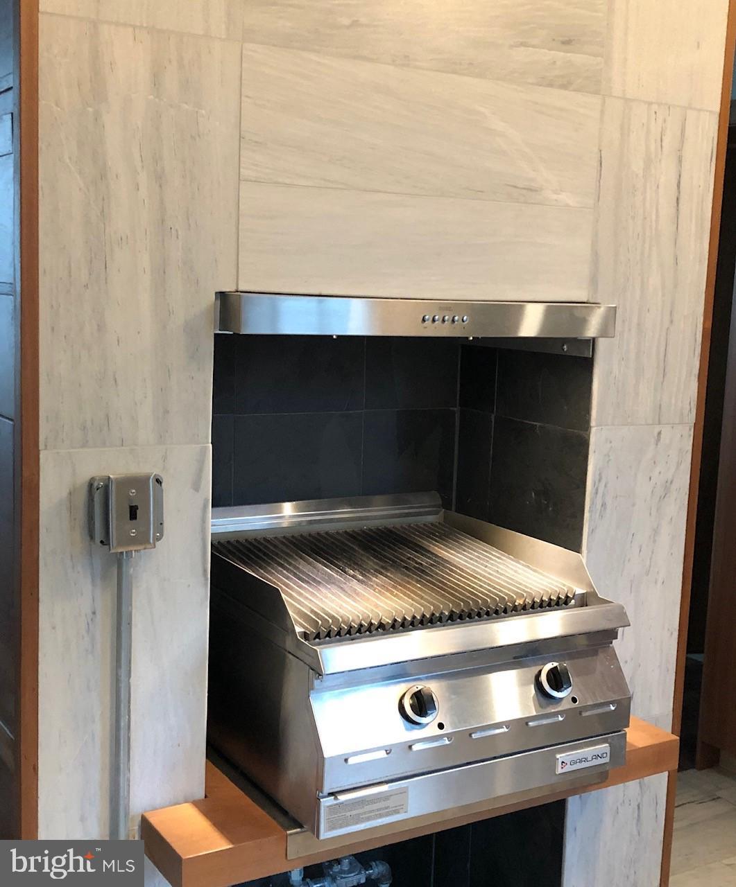 37 Murray Avenue Annapolis, MD 21401 - Photo 22 of 73 Charbroiler