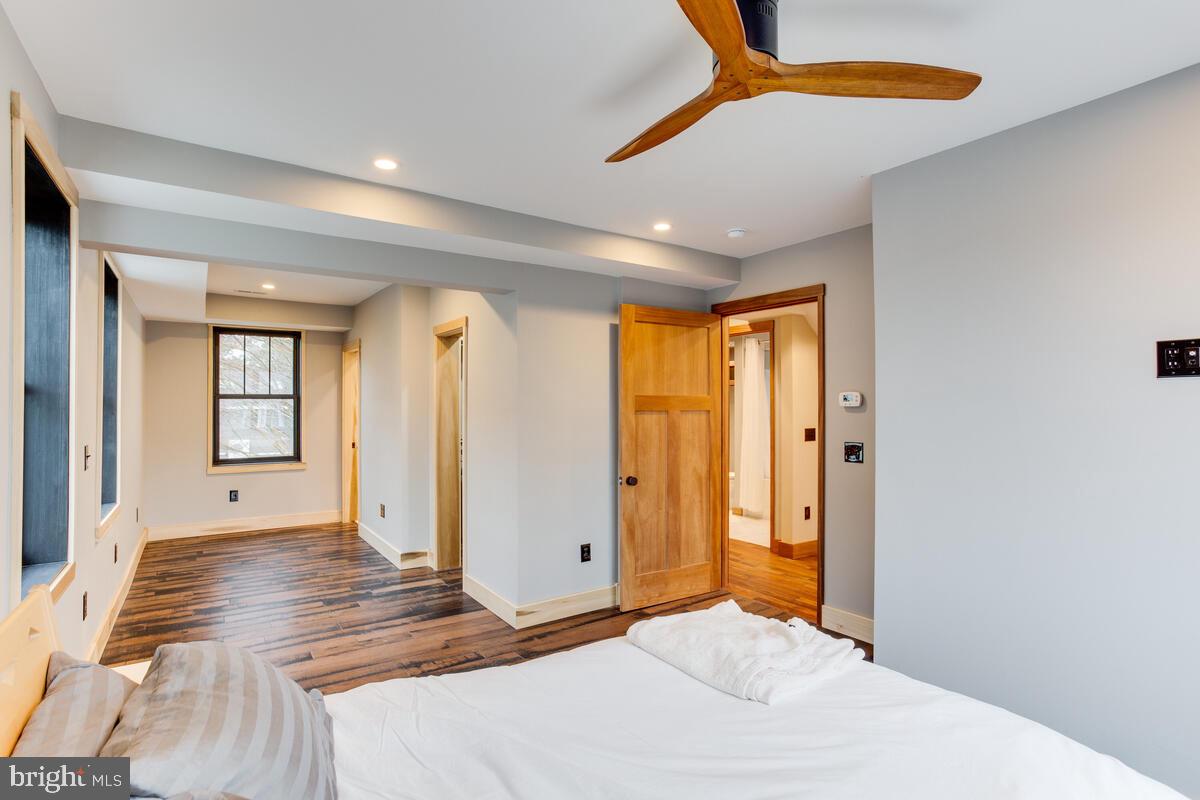 37 Murray Avenue Annapolis, MD 21401 - Photo 33 of 73 Master Bedroom