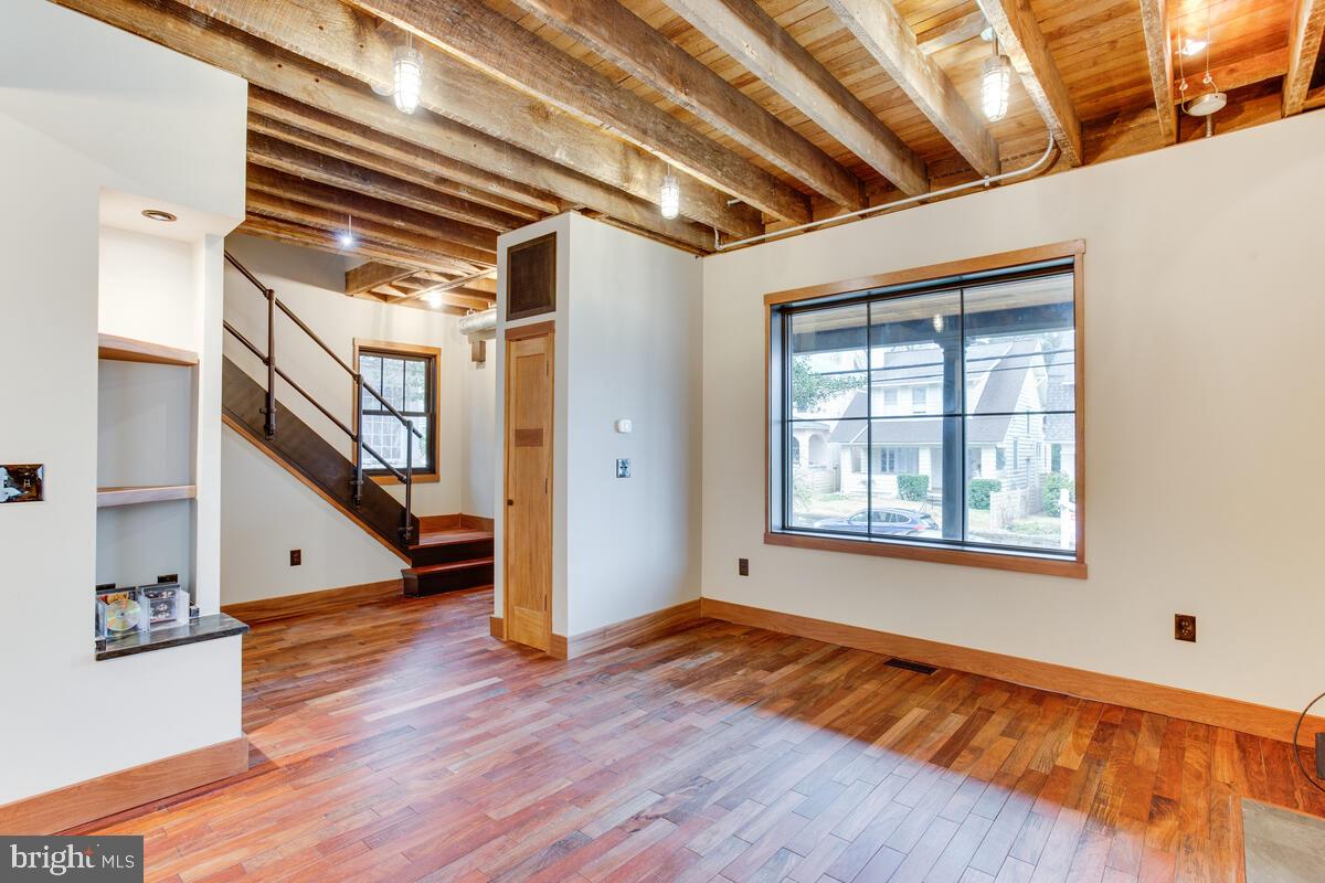 37 Murray Avenue Annapolis, MD 21401 - Photo 8 of 73 Living Room