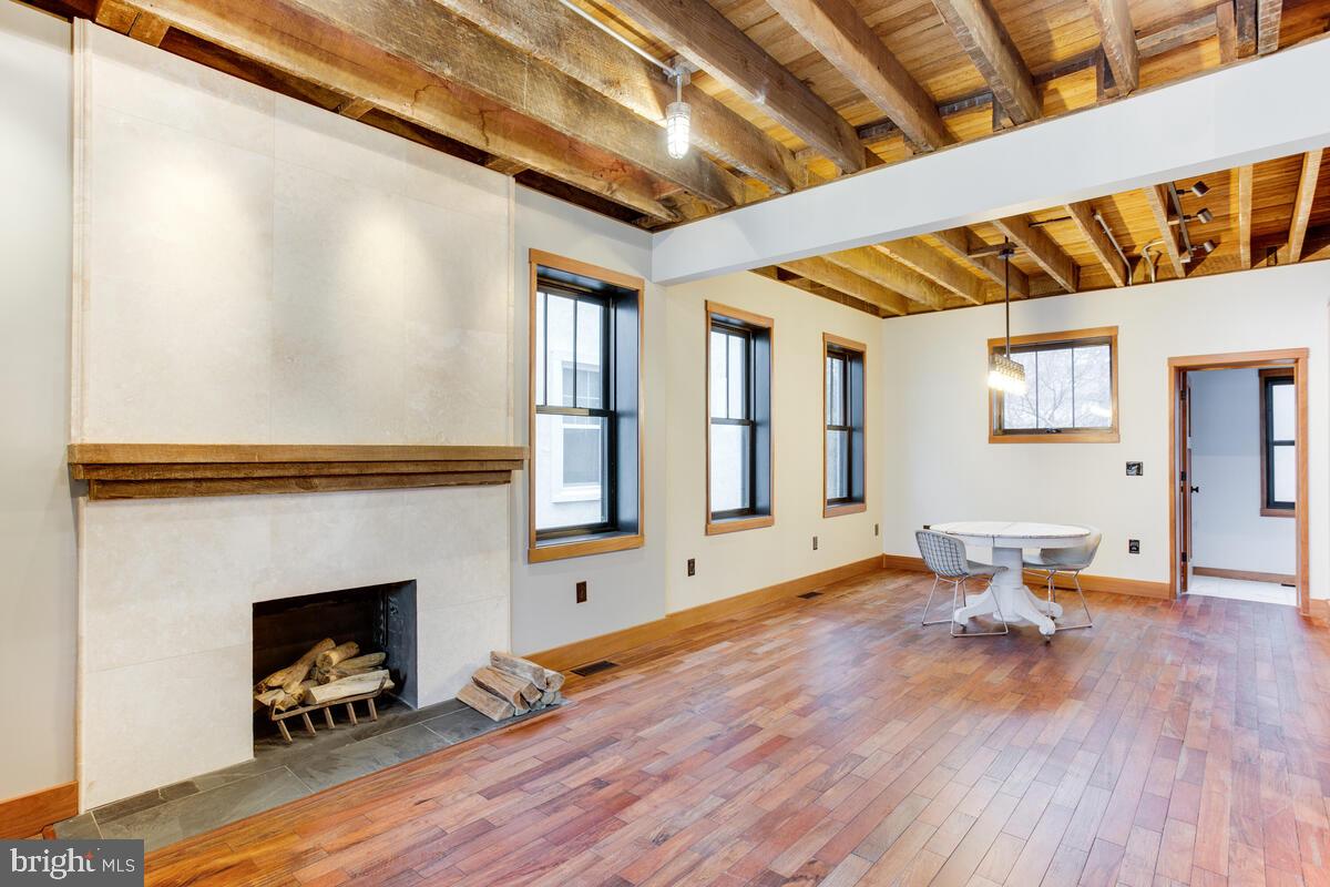 37 Murray Avenue Annapolis, MD 21401 - Photo 9 of 73 Living Room/Dining