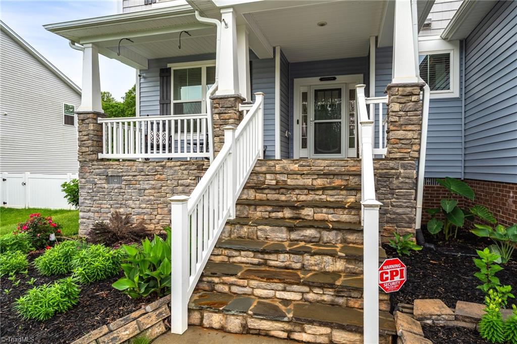 2139 Spring Wind Road Pfafftown, NC 27040 - Photo 4 of 49 Front