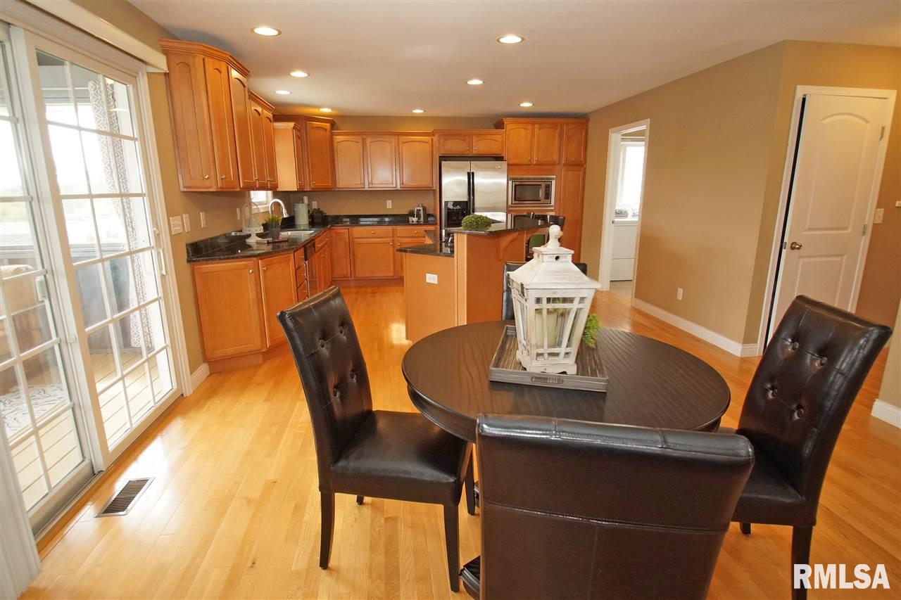 1700 Kingsbury Road Washington, IL 61571 - Photo 11 of 32 Gallery Image 11