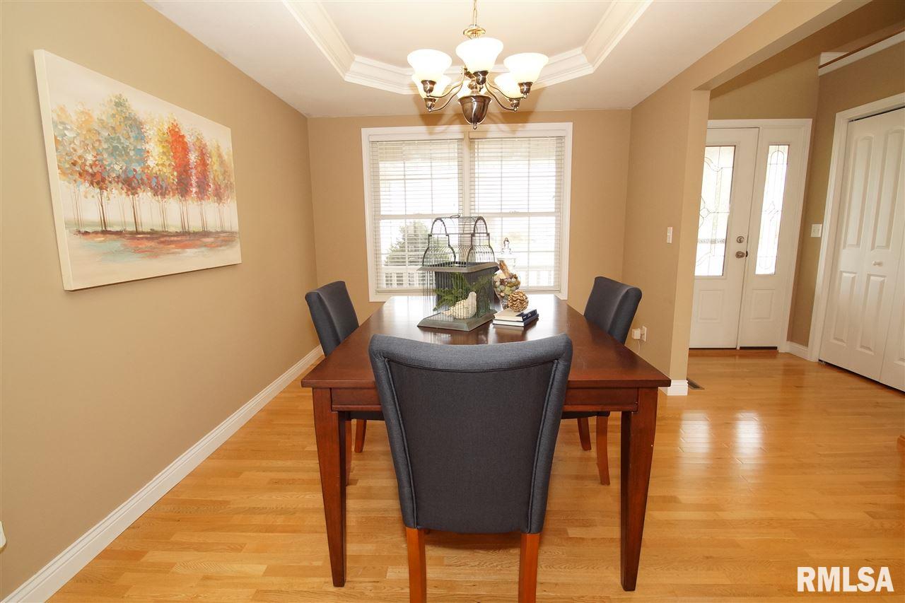 1700 Kingsbury Road Washington, IL 61571 - Photo 15 of 32 Gallery Image 15