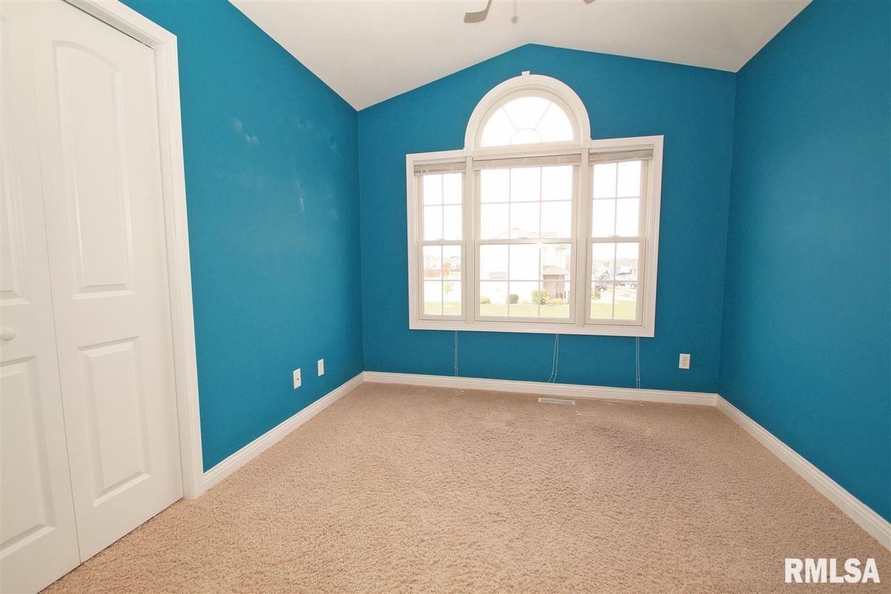 1700 Kingsbury Road Washington, IL 61571 - Photo 23 of 32 Gallery Image 23
