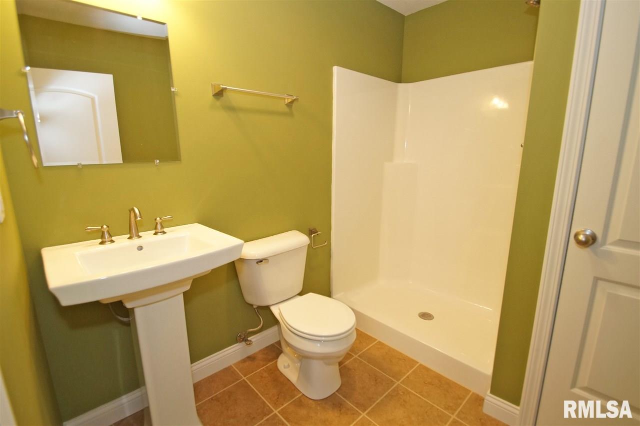 1700 Kingsbury Road Washington, IL 61571 - Photo 27 of 32 Gallery Image 27