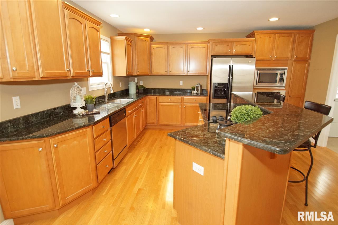 1700 Kingsbury Road Washington, IL 61571 - Photo 8 of 32 Gallery Image 8