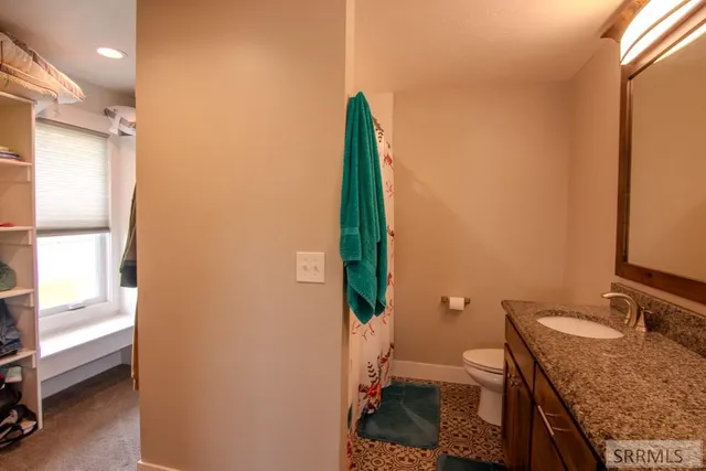 $575,000 | 331 North 3500 East, Lewisville, ID 83431