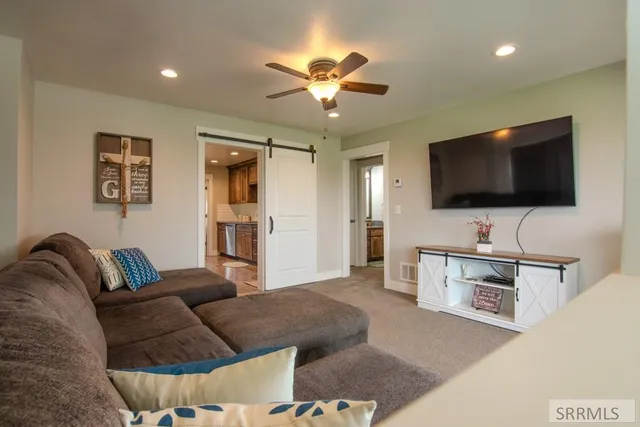 $575,000 | 331 North 3500 East, Lewisville, ID 83431