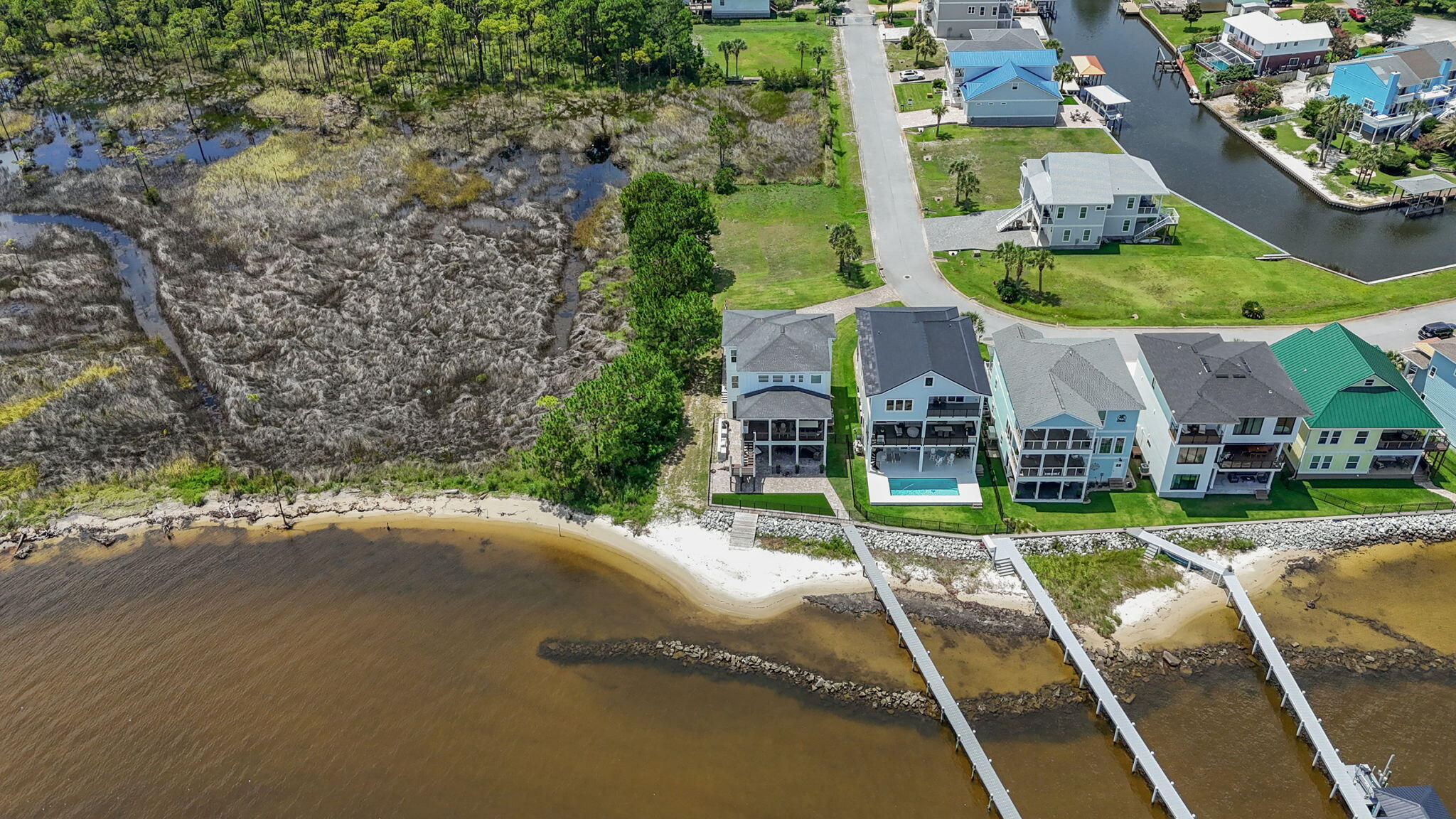 1702 Stanford Road Gulf Breeze, FL 32563 - Photo 21 of 38 an aerial view of a house