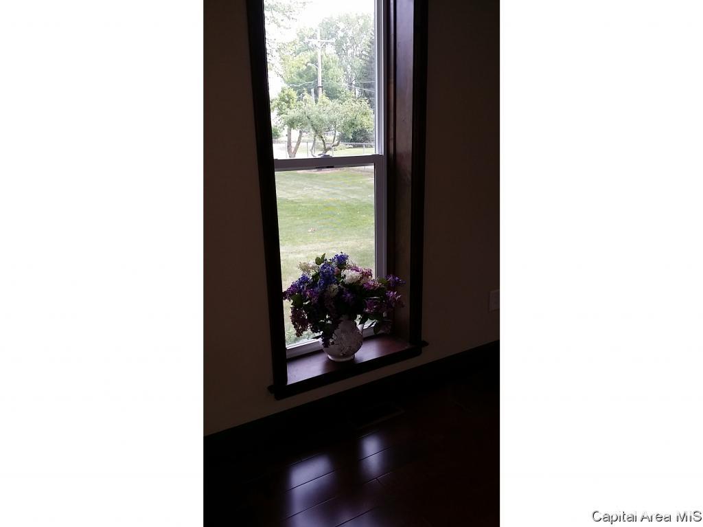 225 Tate Drive Springfield, IL 62703 - Photo 8 of 12 Gallery Image 8